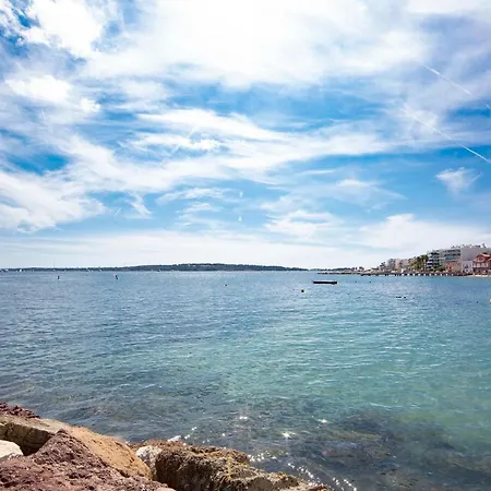 70 M2 Face A La Mer, Dernier Etage, Au Bord Des Plages * Cannes